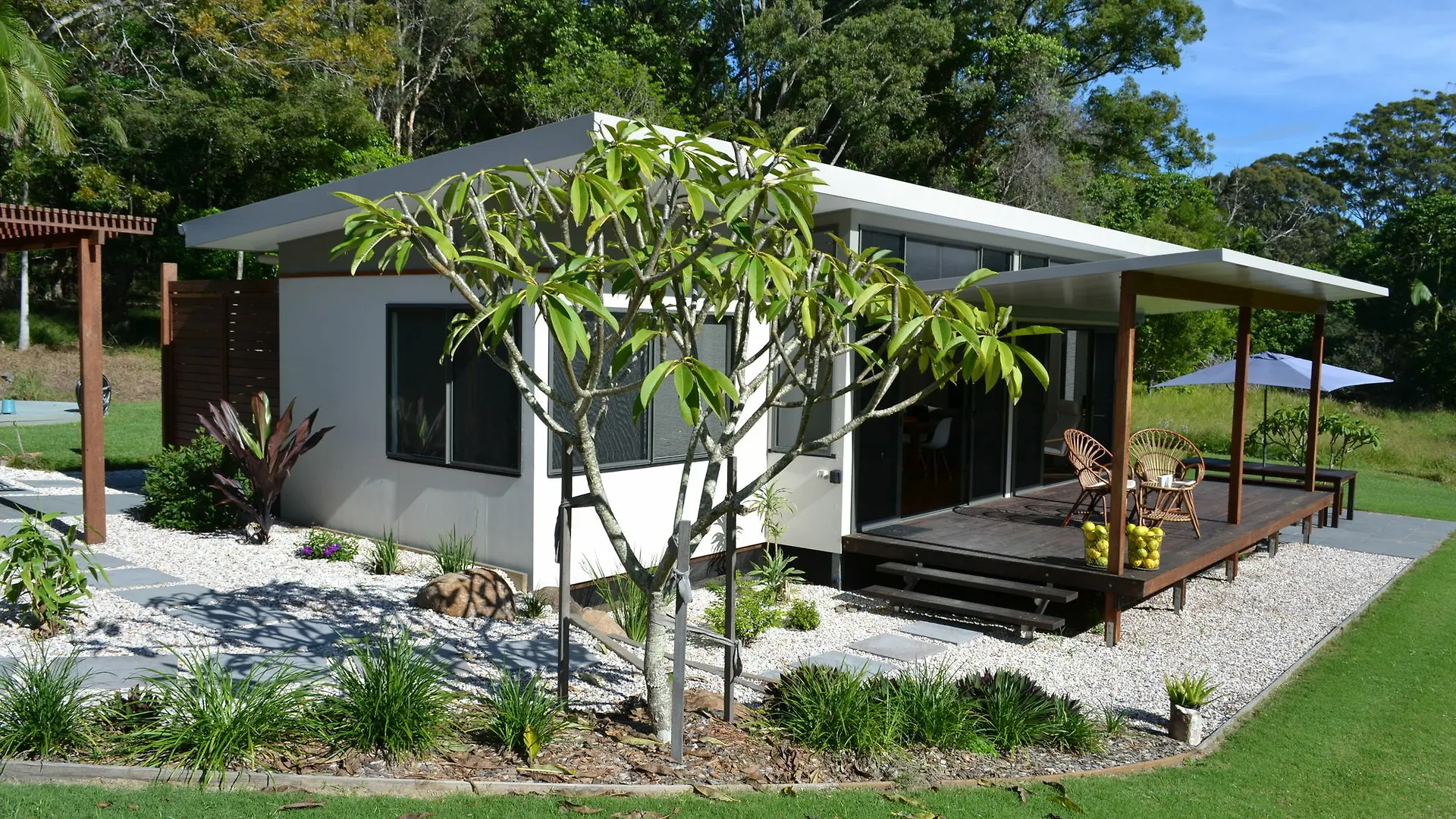 The Lily Pad At Byron Bay Apartment
