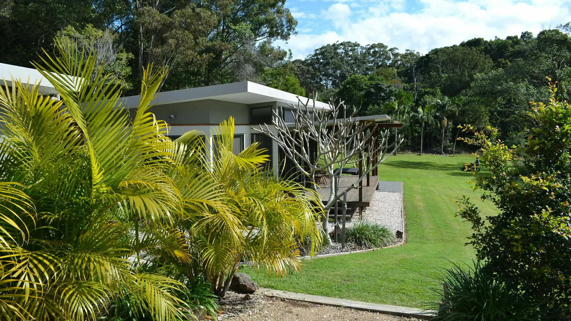 The Lily Pad At Byron Bay Apartment