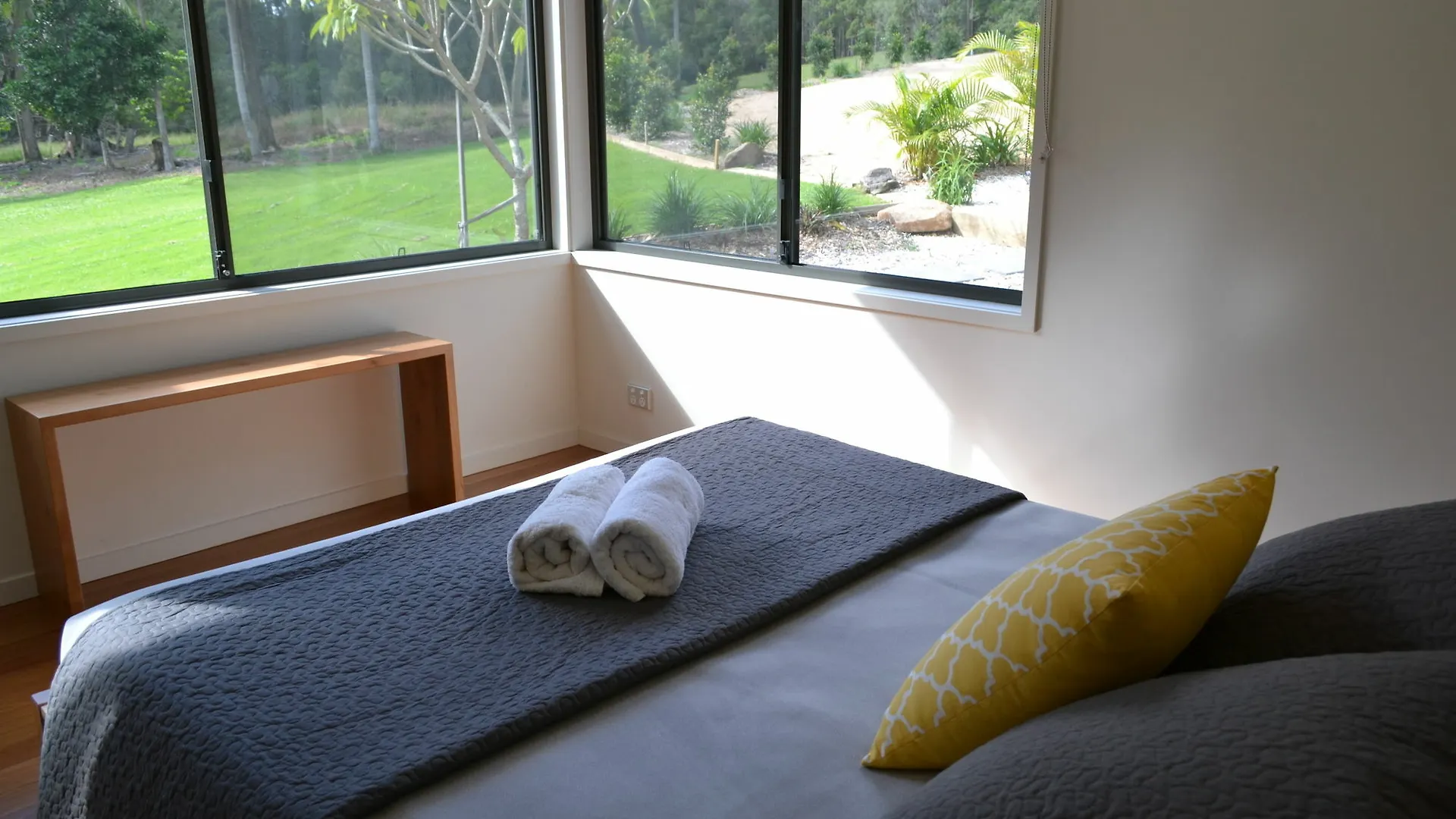 The Lily Pad At Byron Bay Apartment